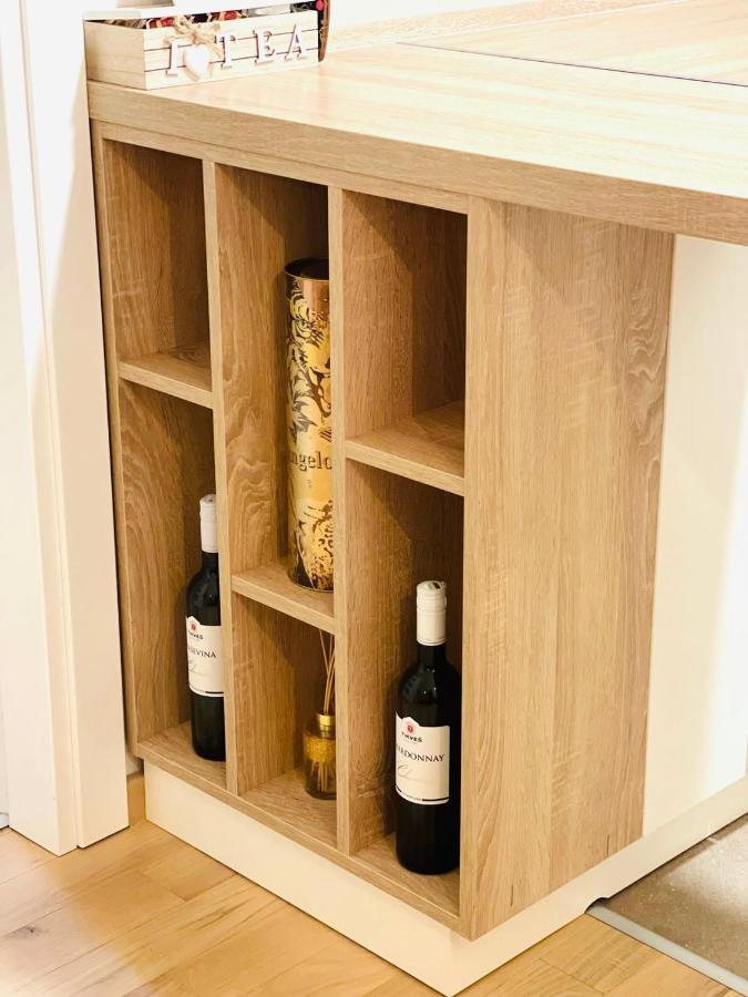 Stan Na Dan "Apartman Purple" Apartman Banja Luka Kültér fotó