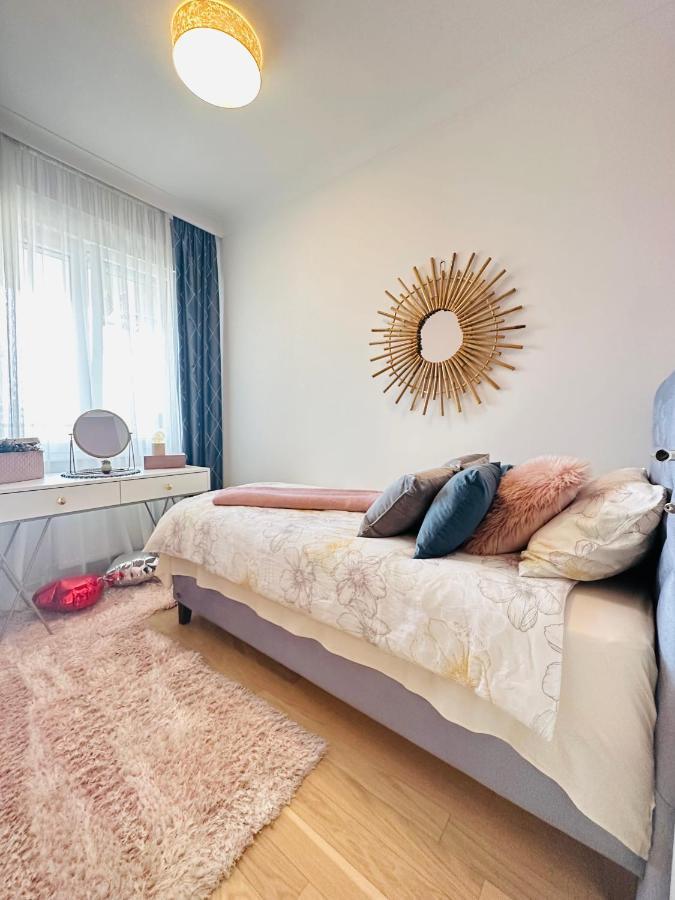 Stan Na Dan "Apartman Purple" Apartman Banja Luka Kültér fotó